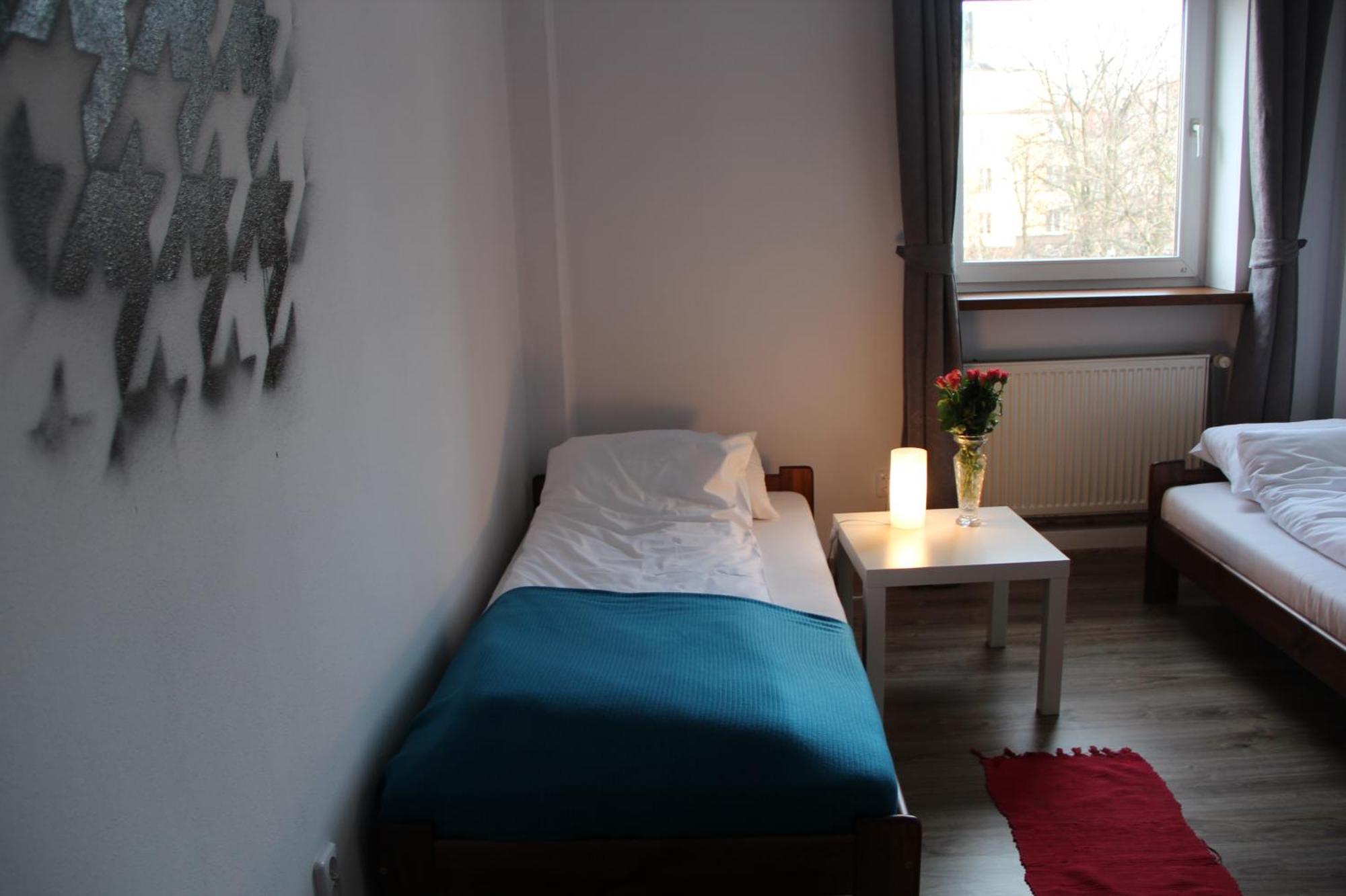 Baba Hostel Kalisz Extérieur photo