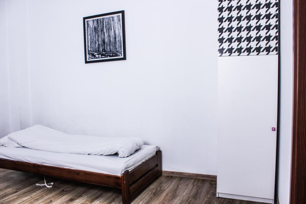 Baba Hostel Kalisz Extérieur photo