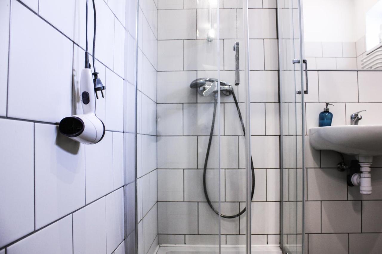 Baba Hostel Kalisz Extérieur photo